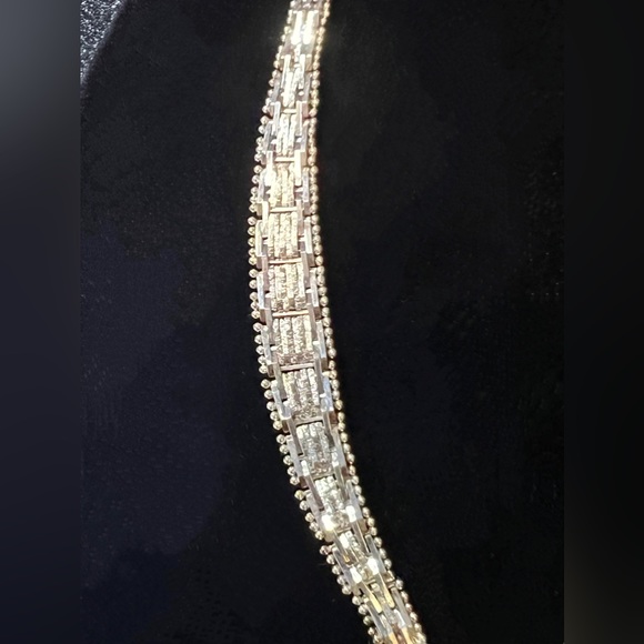 Vtg 925 Sterling Riccio Diamond Cut Woven V-Shaped Design Necklace - Picture 4 of 7